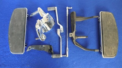 Genuíno Harley Softail Deluxe Fatboy Floorboard Suportes Freio e Lados de Mudança 86-99 - Imagem 1 de 4
