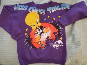 Tweety Bird Space Jam Purple " Here Comes Trouble" Sweatshirt * TEAR* Flaw 1996 - Picture 1 of 15