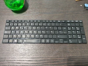 Toshiba Satellite C855-2KN Teclado Keyboard - Imagen 1 de 3