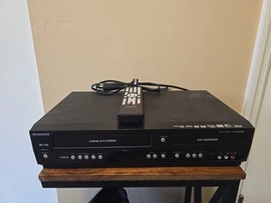 Magnavox ZV427MG9 VCR/DVD Recorder Combo With Remote - Picture 1 of 10