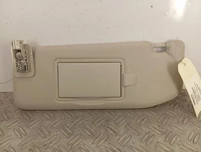 Parasol izquierdo CITROEN C3 3 PHASE 1 96738898BJ - Imagen 1 de 3