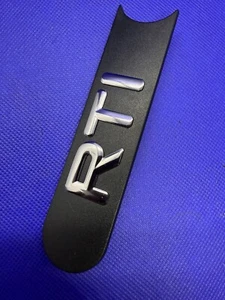 Logo Badge Emblème Custode RTI Renault 21 25 Safrane laguna Clio ORIGINAL NEUF - Imagen 1 de 17