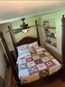 Bassett Solid Wood Dark Brown Near Mint Condition Queen Bed Set - Picture 1 of 4