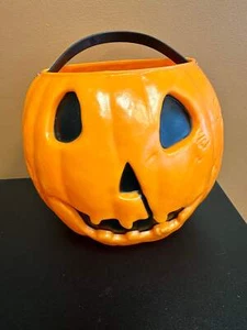 Trick or Treat Studios Halloween (1978) Pumpkin Candy Pail - Picture 1 of 2
