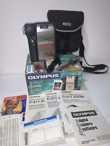 Olympus CAMEDIA C-211 Zoom Digital Camera in box with bag memory cards TESTED