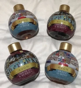 NEW JOB LOT Avon ALMOND/CHOC & BERRY Bath & Body Wash 250ml Christmas Baubles - Picture 1 of 1