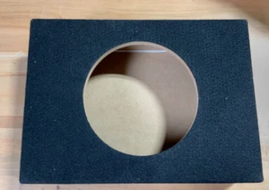 OPEN BOX QPOWER SINGLE 10" BELÜFTET FLACHE HALTERUNG LEER TIEFTÖNER GEHÄUSE SUBWOOFER - Bild 1 von 4