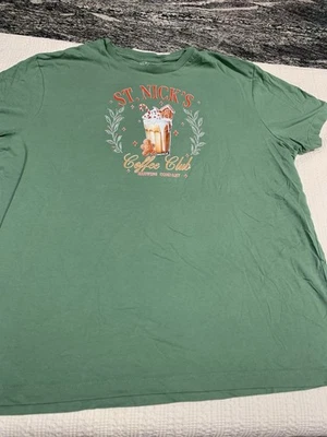 St. Nick’s Coffee Club” Green Women’s J. Camiseta Crew Christmas Holiday tamanho G - Imagem 1 de 4