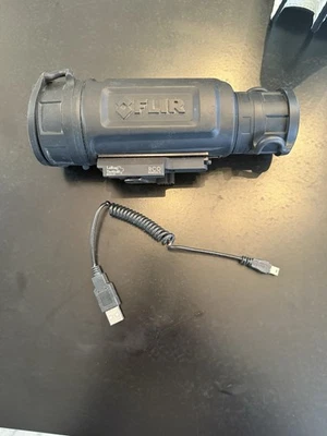 Escopo de mira térmica FLIR - Imagem 1 de 4