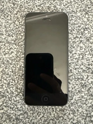 Apple iPhone 5 Smartphone 16GB Black Used For Spares And Repairs - Image 1 of 2