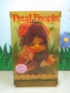 Muñeca Uneeda de 7" ORCHID PETAL PEOPLE DE ORQUÍDEA - nueva en paquete dañado - RARA - Imagen 1 de 10