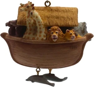 Vintage Hallmark Ornament: Noah's Ark A part of the Favorite Bible Stories 1999 - Picture 1 of 6