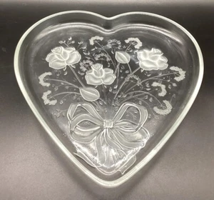 Mikasa Heart 12 1/2” “Rose Bouquet” Crystal Serving Tray SA554 650 - Picture 1 of 7