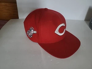 Cincinnati Reds ‘47 Brand Captain Mr. Red Patch Snapback Adjustable Hat Cap - Imagen 1 de 4