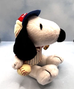 Juguete de peluche de jugador de béisbol Metlife Snoopy Peanuts 5 1/2" - Imagen 1 de 19