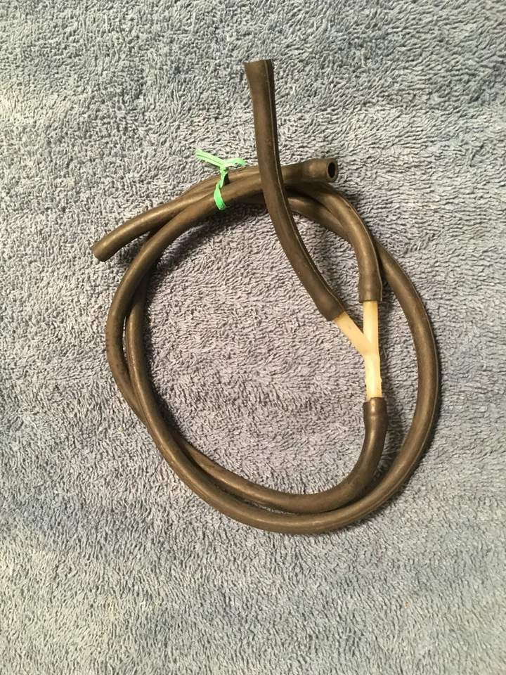 Manguera de vacío colector de admisión turbo clásico Saab 900 1980-1994 y montaje en Y Foto 1 de 1