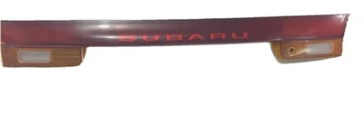 Panel de luz trasera central montado en el maletero Subaru Legacy Wagon 1995 a 1999 Foto 1 de 4