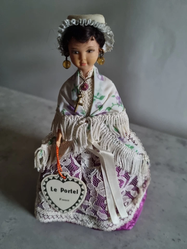 poupée le minor ancienne folklorique Le Portel  - Photo 1/4