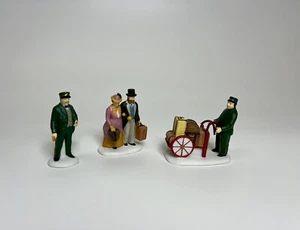 Department Dept 56 Dickens Village Holiday Travelers, 3 piezas de porcelana 5571-9 - Imagen 1 de 9