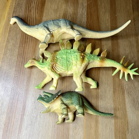 1999 Toy Dinosaurs Lot of 3 TM Apatosaurus Stegosaurus & Triceratops Cover