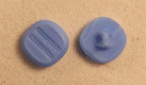 Button Set Satin Glass Light Blue Diamond Frosted Cord 11/16” 18mm 28L Czechia - Picture 1 of 1