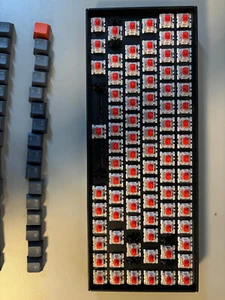 Keychron K2 V1 Red Switches Mechanical Keyboard QWERTY - Bild 1 von 12