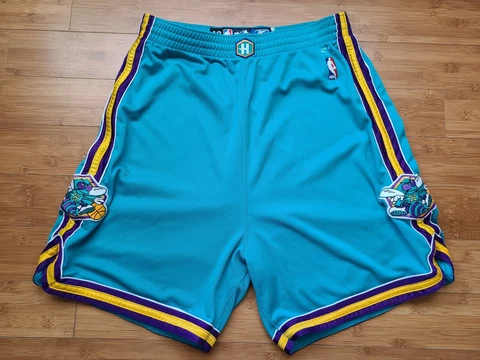 Vintage Mens Reebok New Orleans Hornets Game Issued Shorts Size 42-Teal Cover