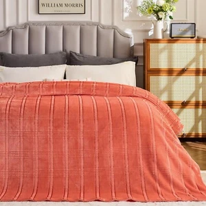 KORBLISS Super Soft Flannel Throw Blanket 50x60 Inches Premium Coral Strip - Picture 1 of 7