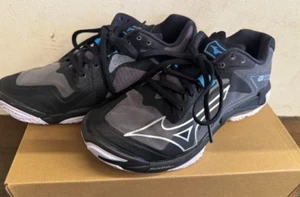 MIZUNO Volleyball Shoes Wave Lightning Z8 V1GA2400 52 Black Silver Width 2E - Picture 1 of 7