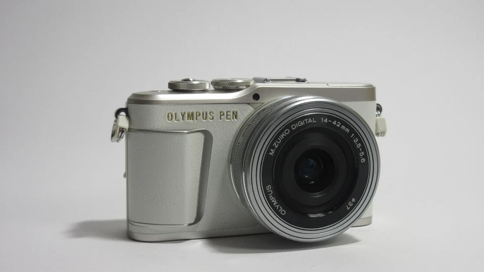 📷💥Olympus Pen E-PL9 weiss mit Objektiv 14-42mm💥📷 - Bild 1 von 4