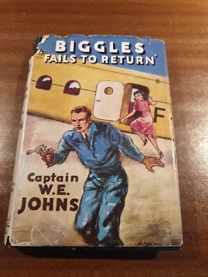 Biggles  Fails To Return W E Johns 1948 ? RARE? Hardback VG plus ➕  - Image 1 of 4