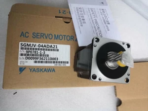 Expedited delivery YASKAWA SERVO MOTOR SGMJV-04ADA21 NEW - Picture 1 of 10