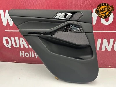 2024-2025 BMW X5 G05 PAINEL TRASEIRO ESQUERDO (LADO DO MOTORISTA) PORTA (PRETO) FABRICANTE DE EQUIPAMENTO ORIGINAL 18 km - Imagem 1 de 4