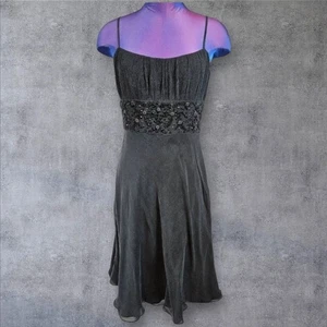 Ann Taylor Black 100% Silk Beaded Little Black Cocktail Dress Size 6 Women's L46 - Picture 1 of 12
