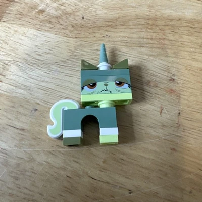 LEGO The LEGO Movie Minifigure Queasy Kitty (Genuine) - Image 1 of 2