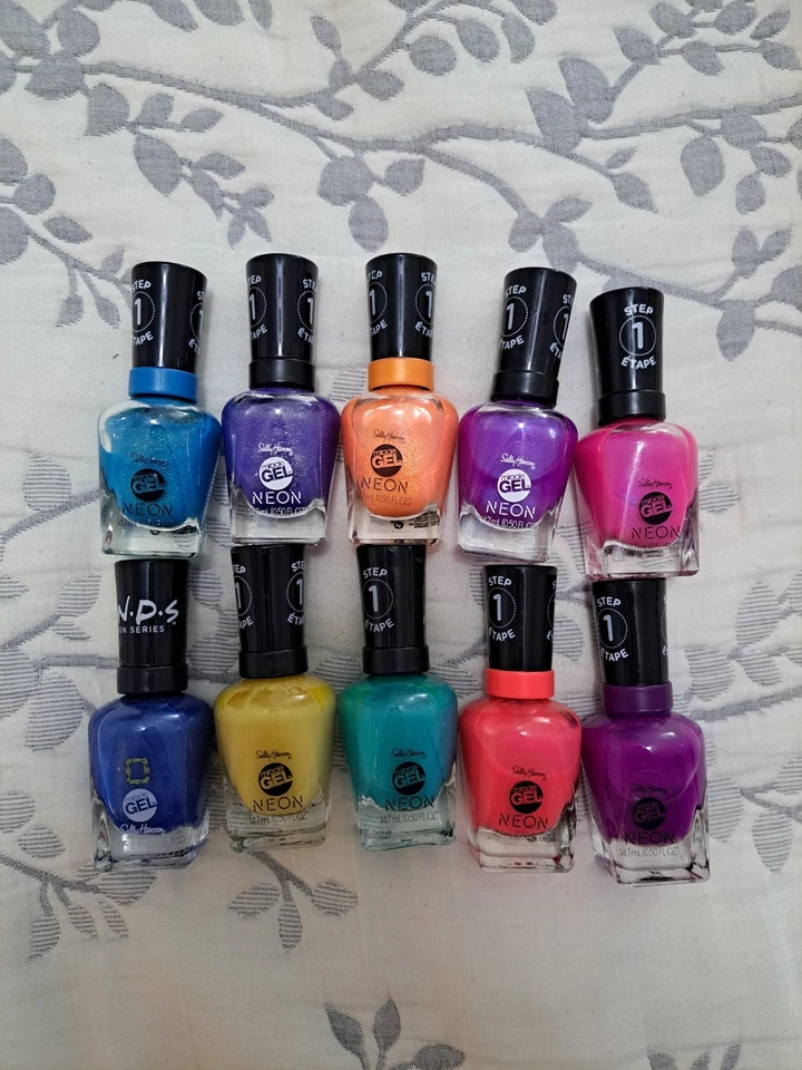 Juego de 10 esmaltes de uñas en gel Sally Hansen Miracle Foto 1 de 1
