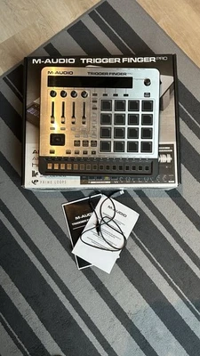 M-AUDIO  Triggerfinger PRO - Standalone Midi Controller & Sequencer - Bild 1 von 2