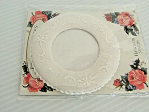 Hand Crafter Leinen bestickt Baby Fotorahmen 3,5 Zoll weiß - Bild 1 von 3