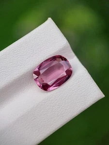 Espinela Natural Rosa Purpúreo Suelta Sin Tratar Sin Calentar Facetada de Afganistán - Imagen 1 de 5