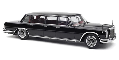 CMC 1:18 Mercedes-Benz (W100) 6-door Pullmann schwarz CMC M-200 - Bild 1 von 4
