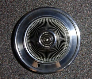 1973 FORD THUNDERBIRD 15" HUBCAP WHEEL COVER - Picture 1 of 5