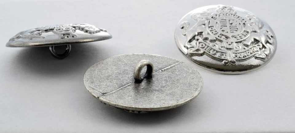 6 bottoni in metallo - STEMMA ARALDICO LEONI - heraldry lion buttons - Immagine 1 di 1