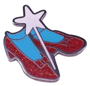 Wizard Of Oz Red Ruby Slippers Pin Badge Brooch Dorothy Witch Metal Glitter Gift - Picture 1 of 2