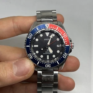SEIKO MEN'S V157-0DP0 PROSPEX 200M SOLAR DIVERS WATCH “PEPSI” 42mm - Picture 1 of 18