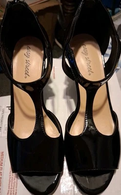 Tacones negros Easy Street para mujer 9 1/2 N Foto 1 de 4