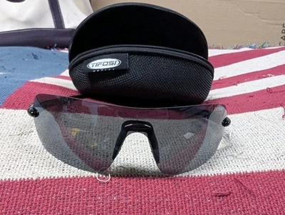 Tifosi Optics Sunglasses Vogel Black T-F705 #2161 Gloss Black w/Smoke Glare Lens - Image 1 of 4