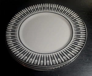 222 Fifth PTS Int Chandelier 4 Platos de Cena Negro Blanco Tenedores Cuchillos - Imagen 1 de 3