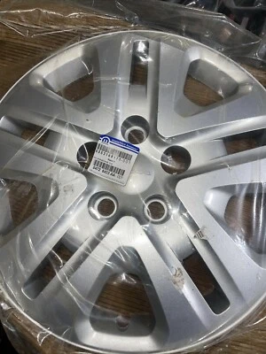 2013-2020 DODGE GRAND CARAVAN/JOURNEY HUBCAP WHEEL COVER NEW OEM 0472 6433 AA - Image 1 of 2