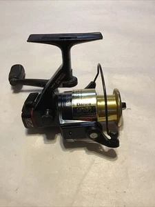 Nice Daiwa Whisker Tournament SS 1300 Spinning Fishing Reel Lot G6 - Picture 1 of 10