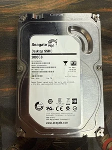 Seagate Desktop SSHD 2TB 3.5" SATA Internal Hard Drive ST2000DX001 HDD - Afbeelding 1 van 2